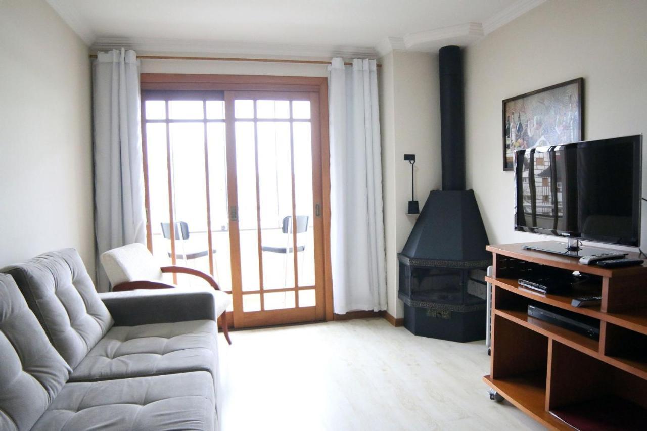 Charmoso Apartamento No Centro De Gramadoアパートメント エクステリア 写真
